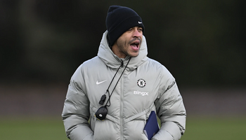 Rosenior mở cửa cho Disasi, còn Sterling vẫn trong vùng xám